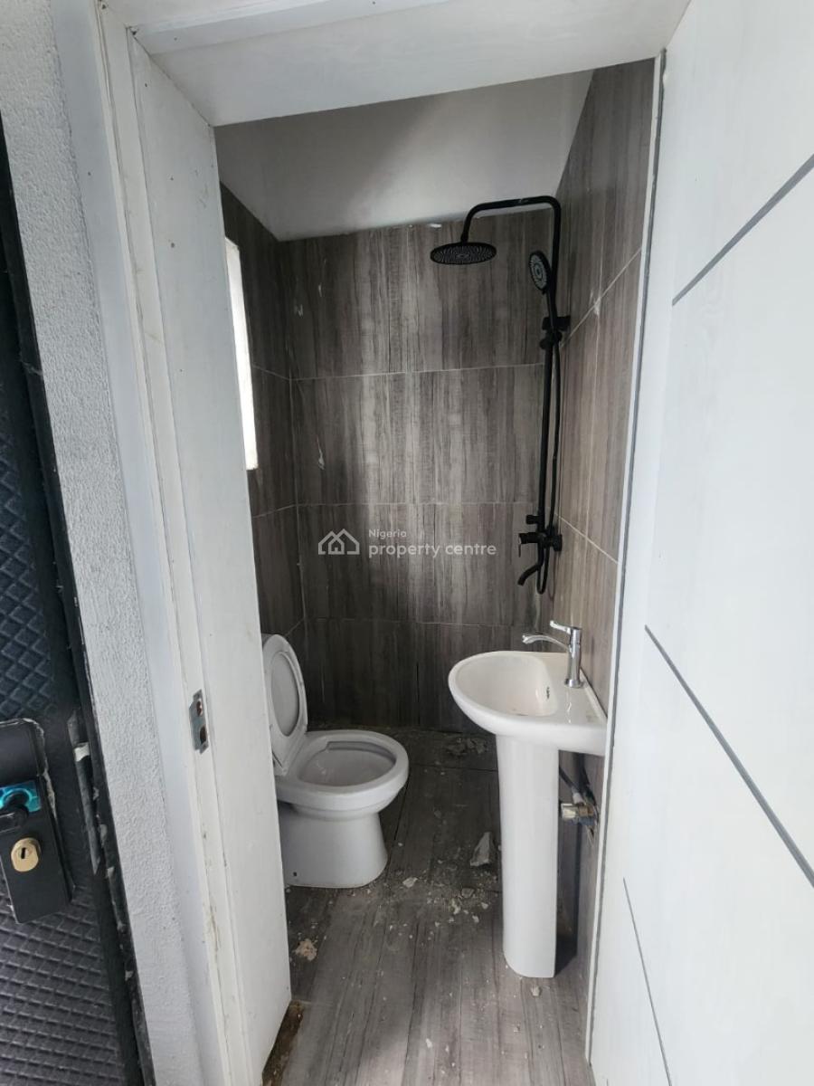 a Room Self Contain, Lekki Phase 1, Lekki, Lagos, Self Contain (single Rooms) for Rent