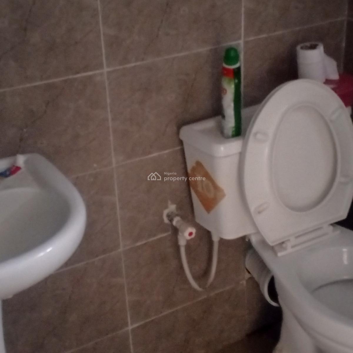 Spacious Mini Flat ( Ensuit), Marshyhill Estate  Along Ado Road, Ajah, Lagos, Mini Flat (room and Parlour) for Rent