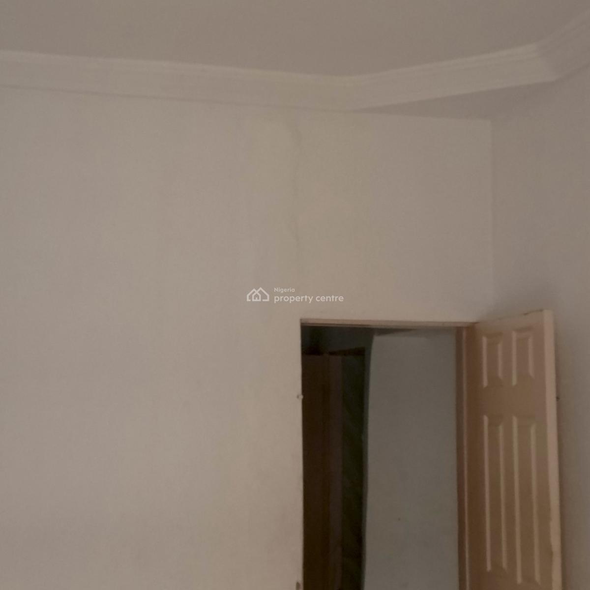 Spacious Mini Flat ( Ensuit), Marshyhill Estate  Along Ado Road, Ajah, Lagos, Mini Flat (room and Parlour) for Rent