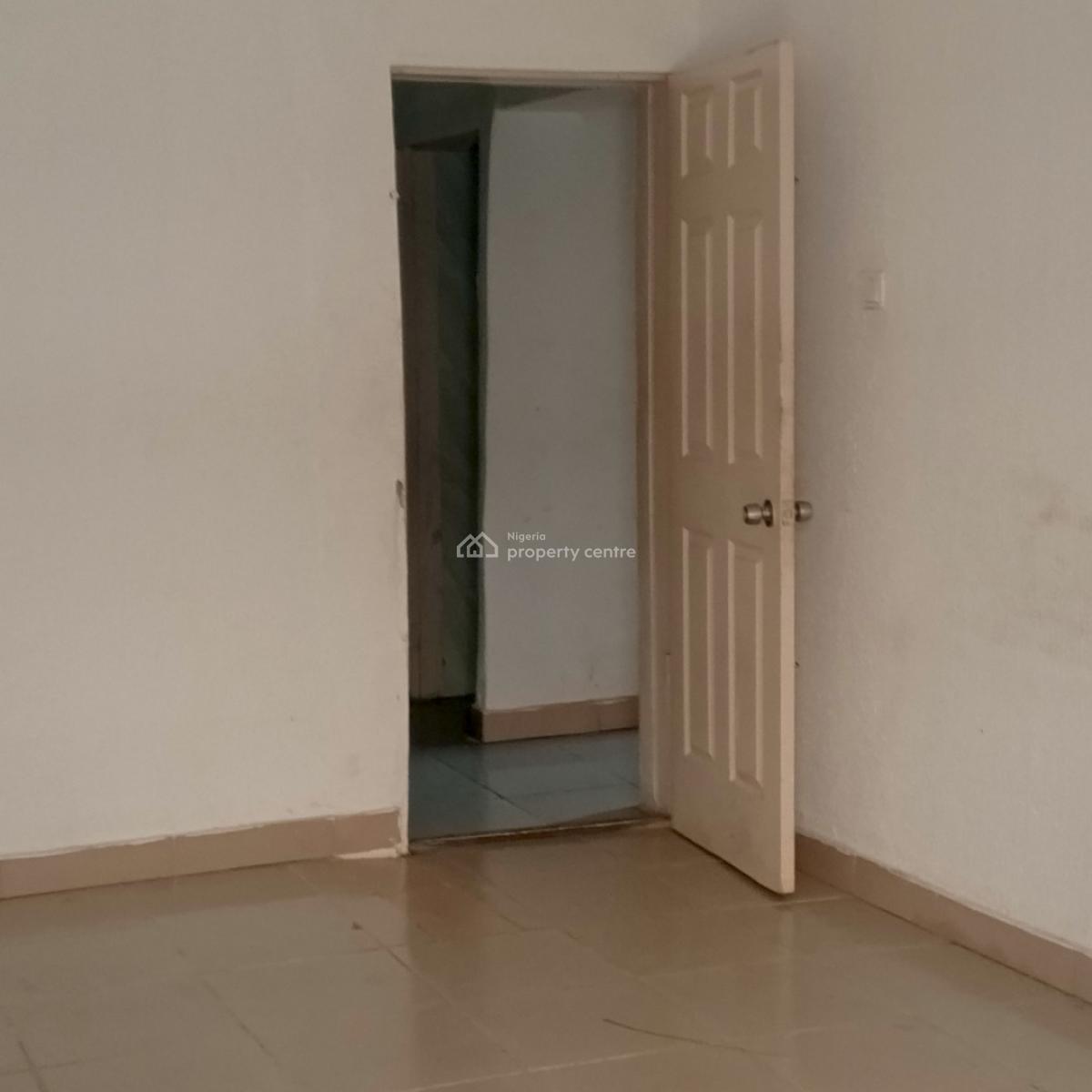 Spacious Mini Flat ( Ensuit), Marshyhill Estate  Along Ado Road, Ajah, Lagos, Mini Flat (room and Parlour) for Rent