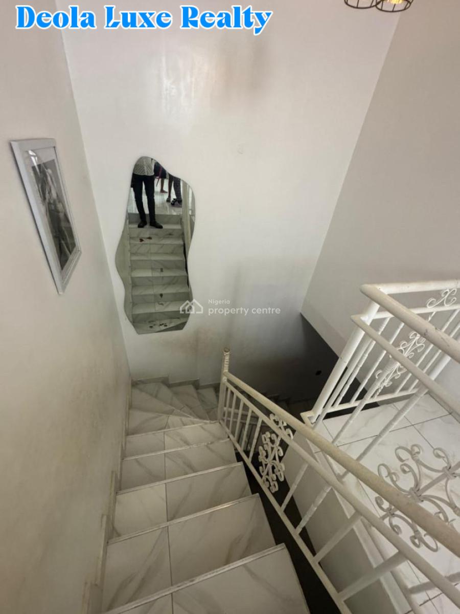 Distress Deal: 4 Bedrooms Terraced Corner Piece + Bq, First Serious Bu, Ikate, Lekki, Lagos, Terraced Duplex for Sale
