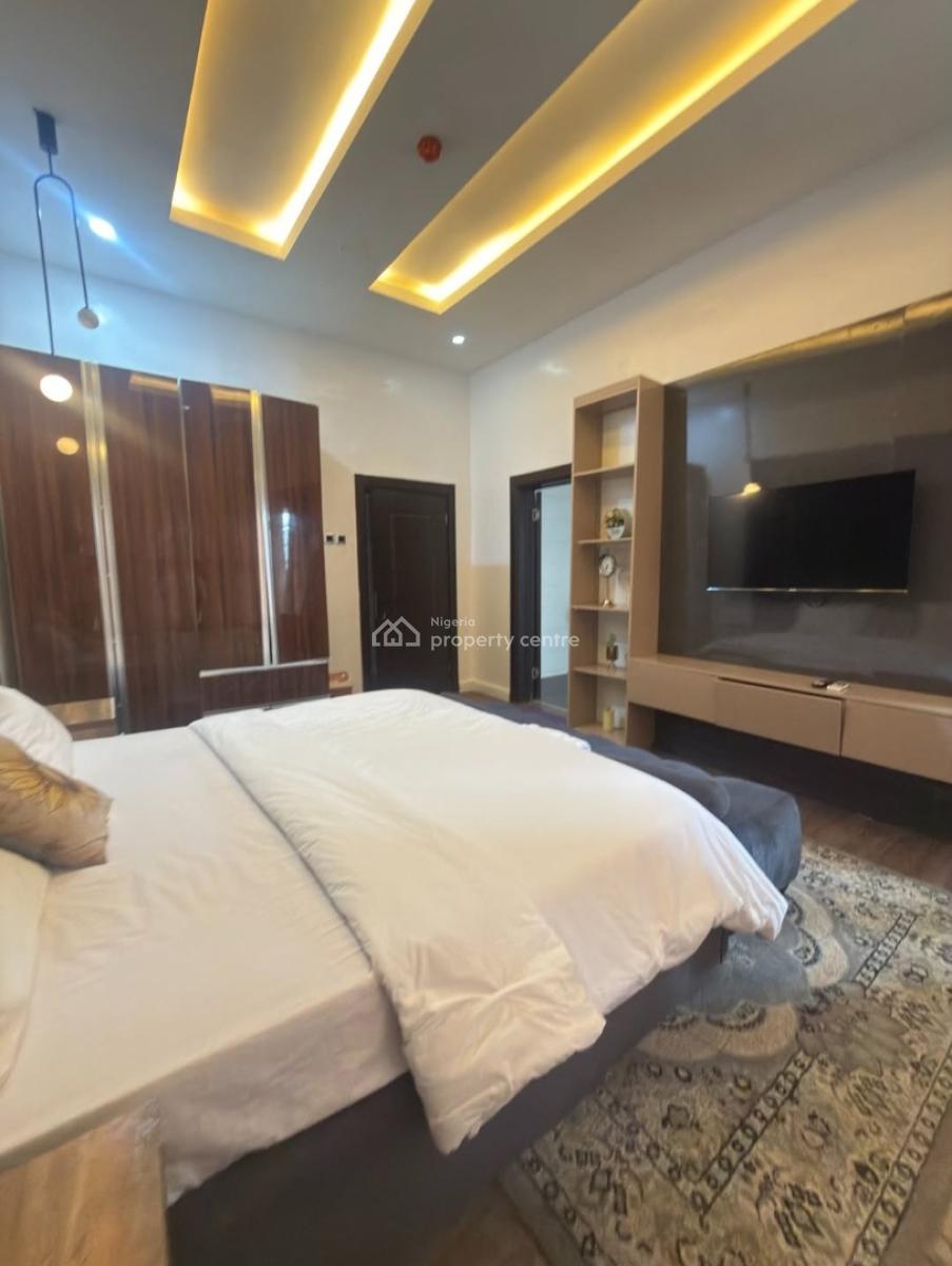 Fully Furnished Or Parlty Furnished 3 Bedroom En-suite Flat with Top-n, Lekki Phase 1, Lekki, Lagos, Flat / Apartment for Rent