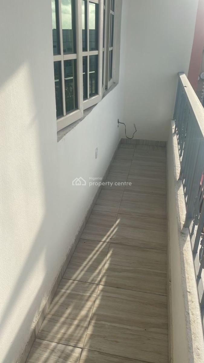 Spacious Master Bedroom, Ocean Bay Estate, Orchid Road, Lekki, Lagos, Flat / Apartment for Rent