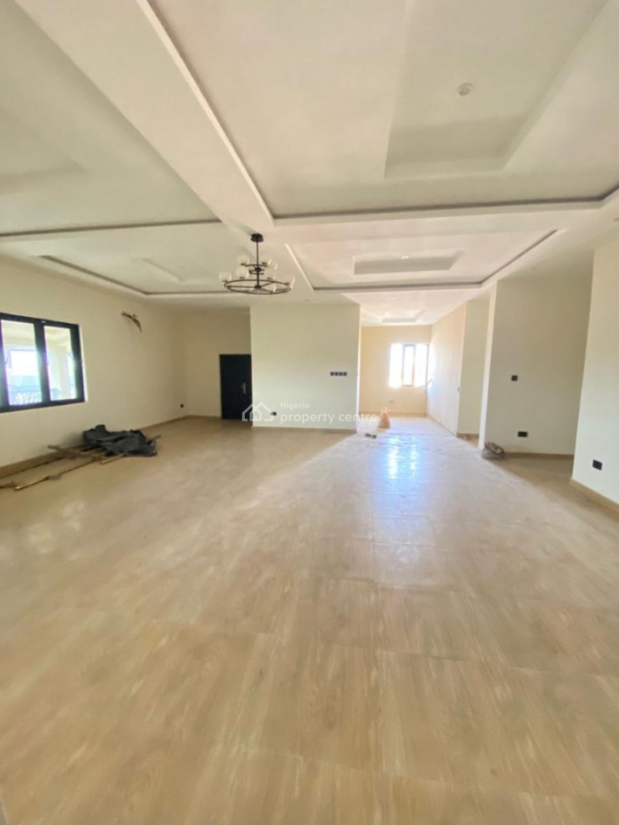Nwely Built 5 Bedroom with a Room Bq in Well Secured Area, Lekki Phase 1, Lekki, Lagos, Flat / Apartment for Rent
