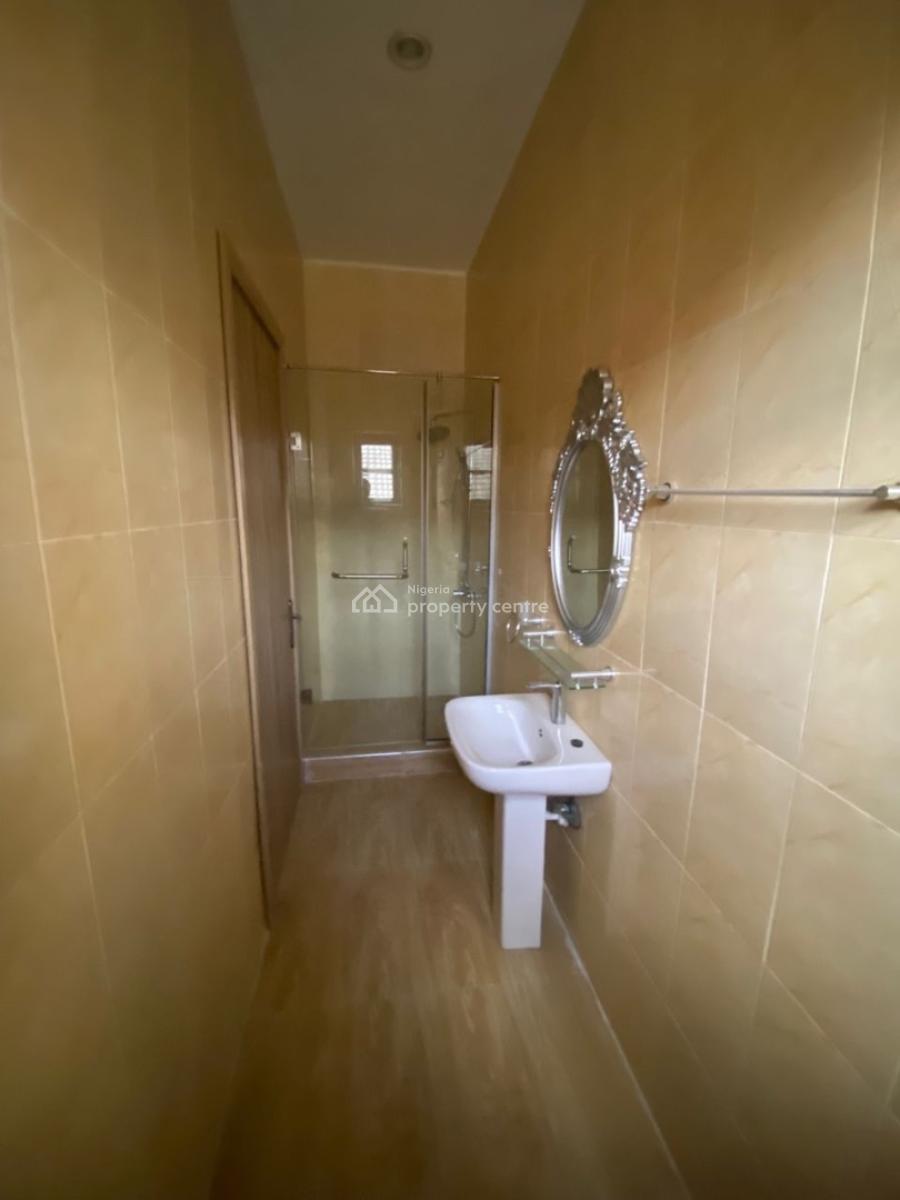 Nwely Built 5 Bedroom with a Room Bq in Well Secured Area, Lekki Phase 1, Lekki, Lagos, Flat / Apartment for Rent