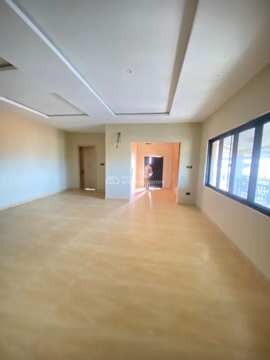 Nwely Built 5 Bedroom with a Room Bq in Well Secured Area, Lekki Phase 1, Lekki, Lagos, Flat / Apartment for Rent