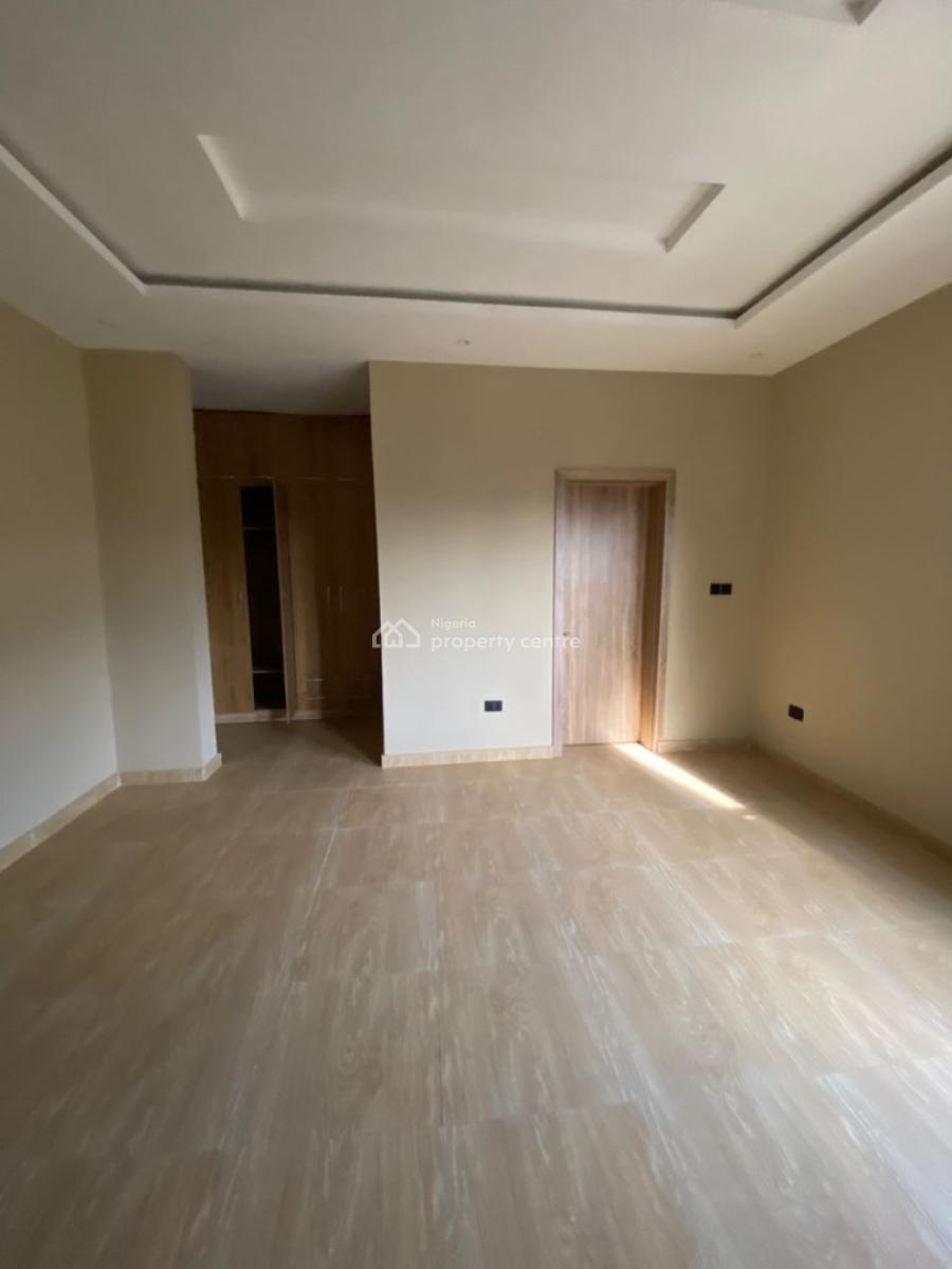 Nwely Built 5 Bedroom with a Room Bq in Well Secured Area, Lekki Phase 1, Lekki, Lagos, Flat / Apartment for Rent