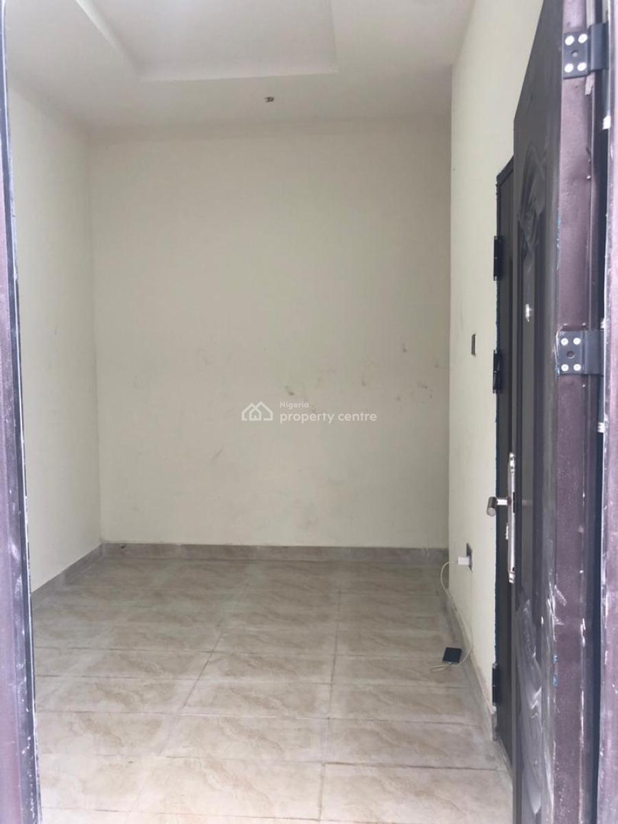 Standard and Spacious Room Bq with Excellent Facilities, Abraham Adesanya Road, Ajah, Lagos, Self Contain (single Rooms) for Rent