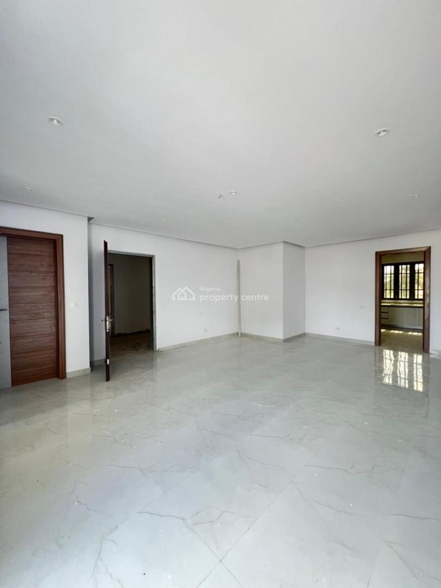 Spacious 3 Bedroom Apartment with an Elevator, Old Ikoyi, Ikoyi, Lagos, Block of Flats for Sale