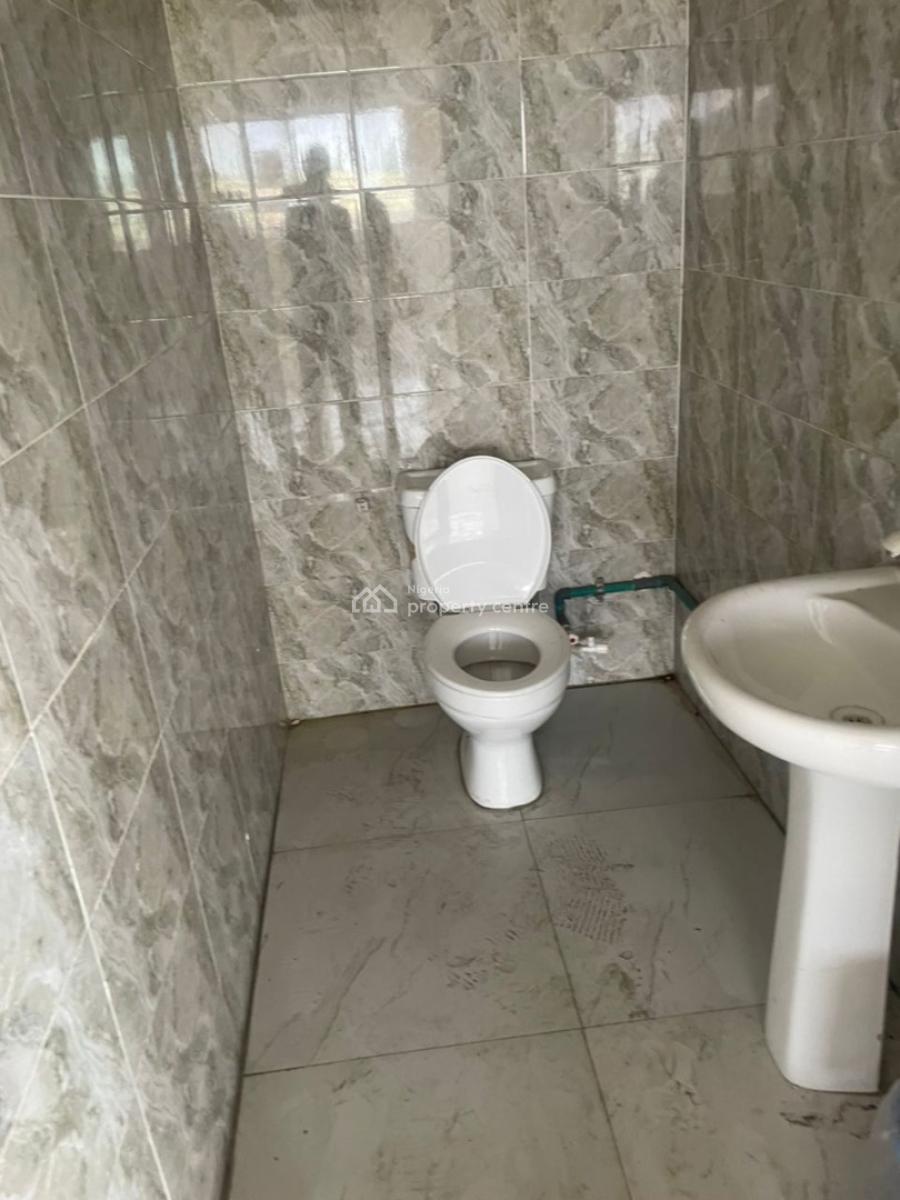 250sqmt Open Plan Space (3rd Floor), Oregun, Ikeja, Lagos, Office Space for Rent