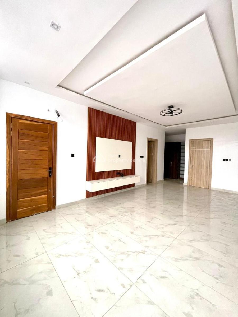 Modestly Finished 5 Bedroom Fully Detached Duplex with Bq, Ologolo, Lekki, Lagos, Detached Duplex for Sale