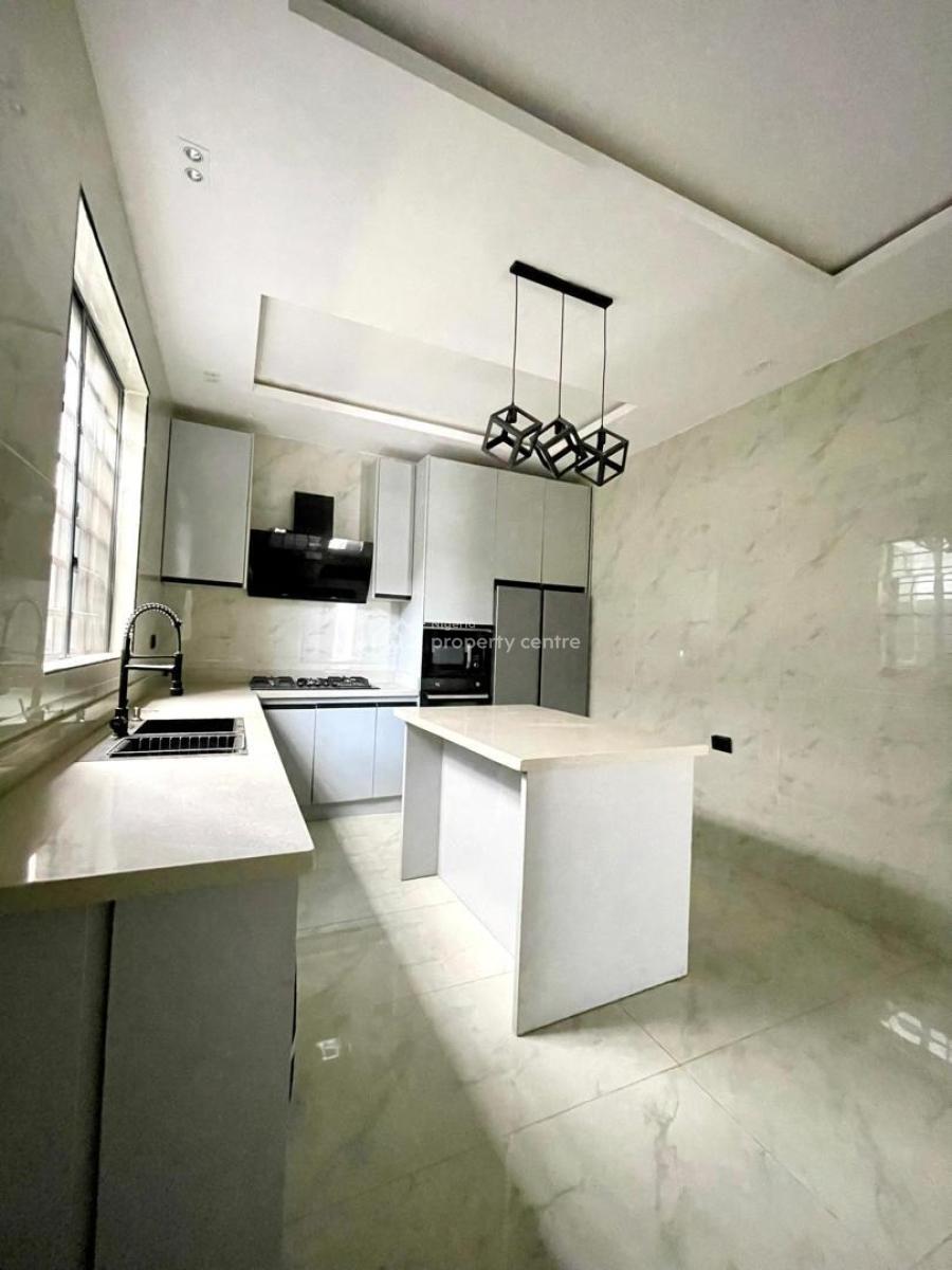 Modestly Finished 5 Bedroom Fully Detached Duplex with Bq, Ologolo, Lekki, Lagos, Detached Duplex for Sale