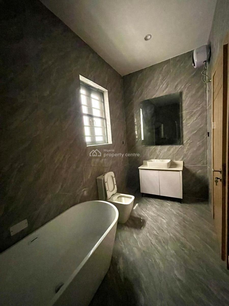 Modestly Finished 5 Bedroom Fully Detached Duplex with Bq, Ologolo, Lekki, Lagos, Detached Duplex for Sale