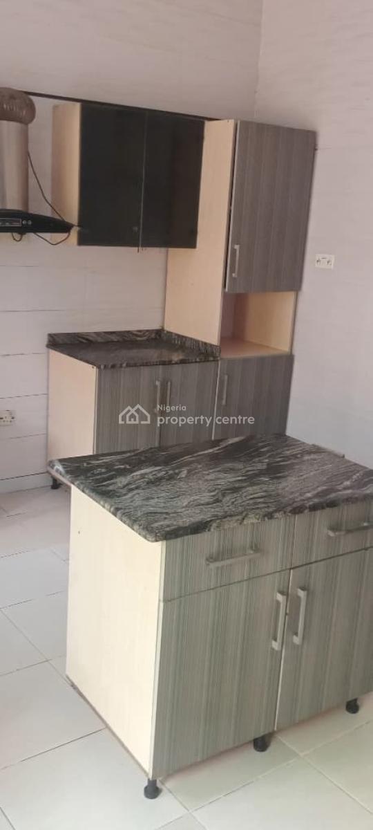 Neatly Renovated Semi-detachment 4 Bedroom Duplex with Bq, Off Mobil Road, Ilaje, Ajah, Lagos, Semi-detached Duplex for Rent