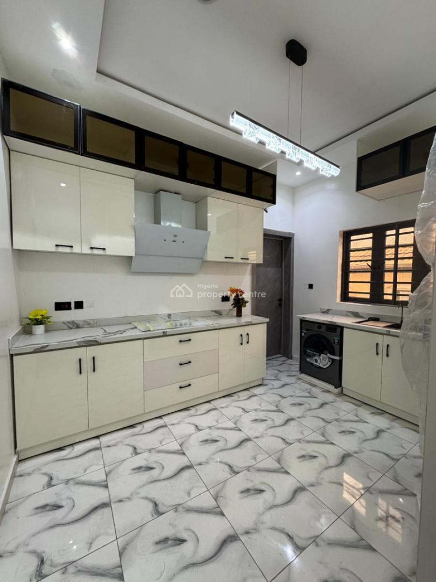 Lovely and Fantastic 4 Bedroom Terrace Duplex with Bq, Lekki Phase 1, Lekki, Lagos, Terraced Duplex for Sale