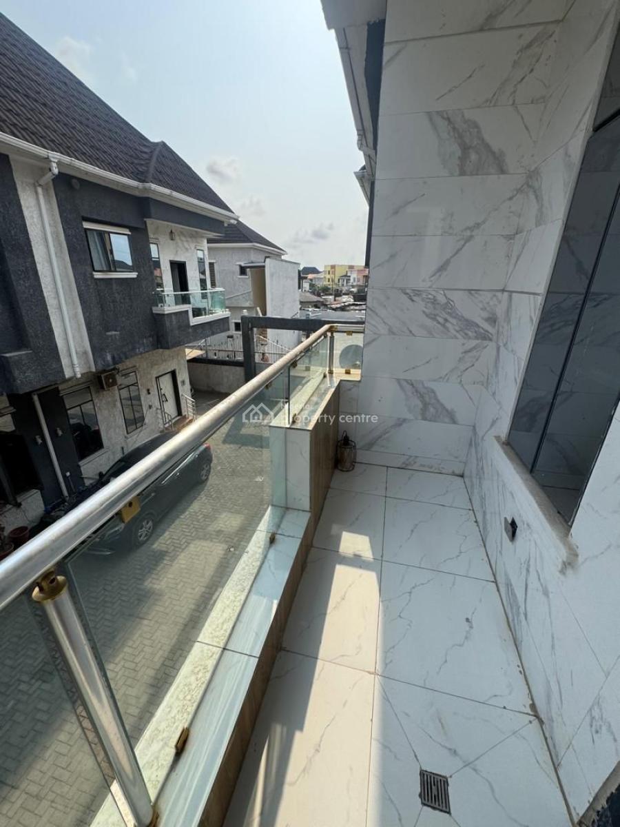 Converted Miniflat (master Bed + Parlor Space Upstairs)+pool, Balcony, Ikota Villa, Ikota, Lekki, Lagos, Mini Flat (room and Parlour) for Rent