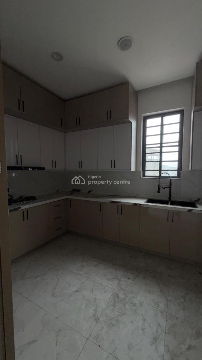 2 Bedroom Apartment, Lekki Phase 1, Lekki, Lagos, Flat / Apartment for Rent
