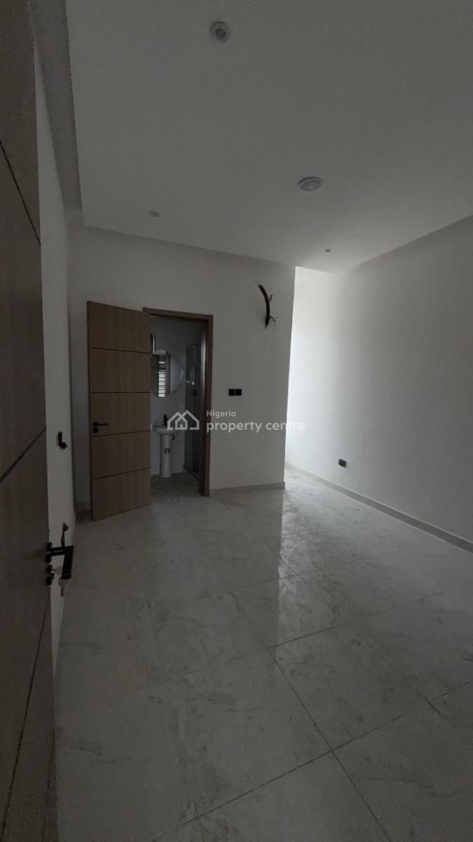 2 Bedroom Apartment, Lekki Phase 1, Lekki, Lagos, Flat / Apartment for Rent