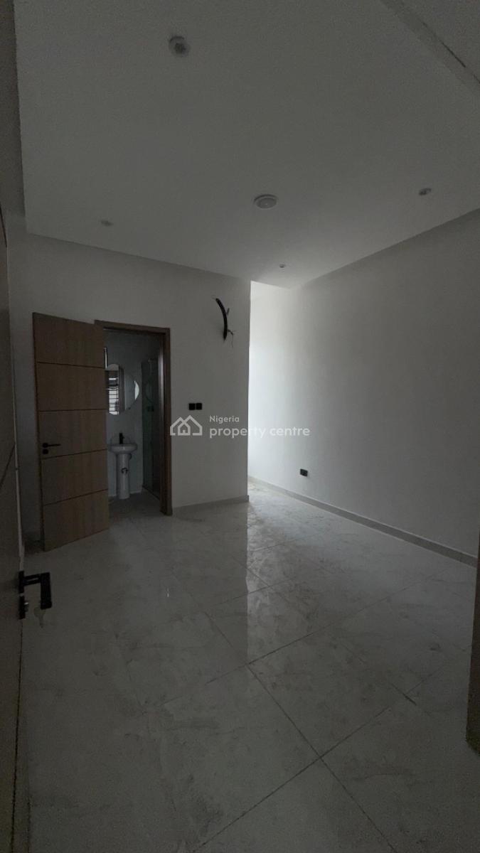 2 Bedroom Apartment, Lekki Phase 1, Lekki, Lagos, Flat / Apartment for Rent