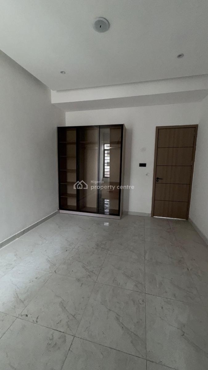 2 Bedroom Apartment, Lekki Phase 1, Lekki, Lagos, Flat / Apartment for Rent