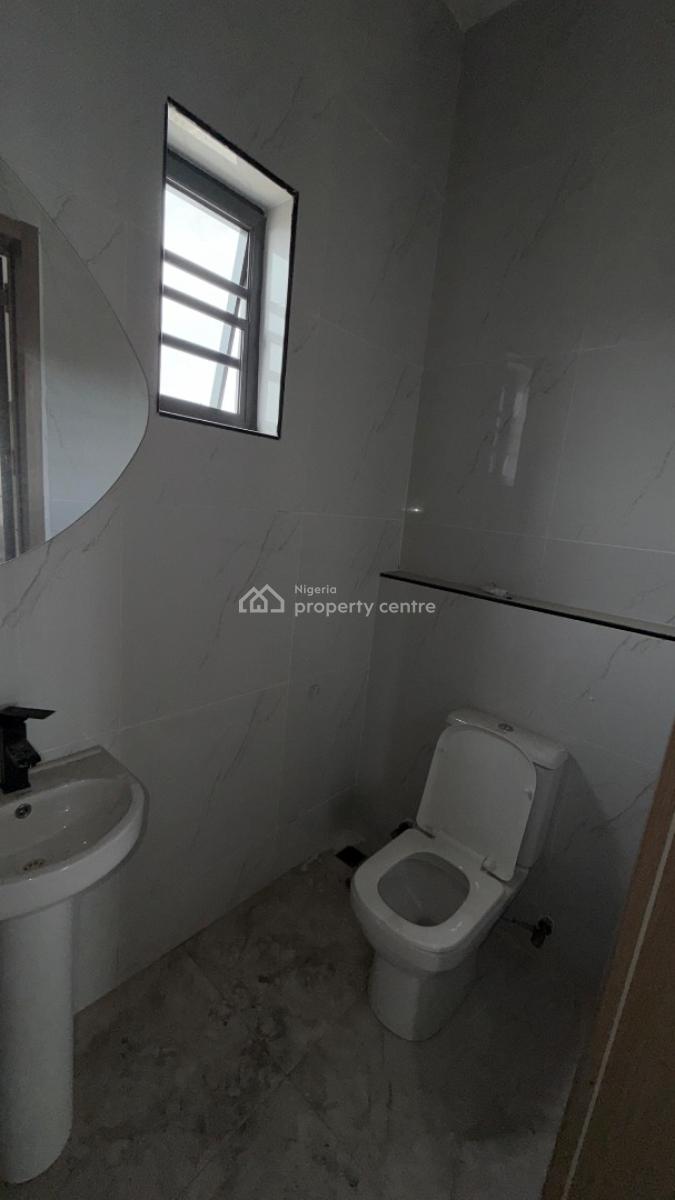 2 Bedroom Apartment, Lekki Phase 1, Lekki, Lagos, Flat / Apartment for Rent