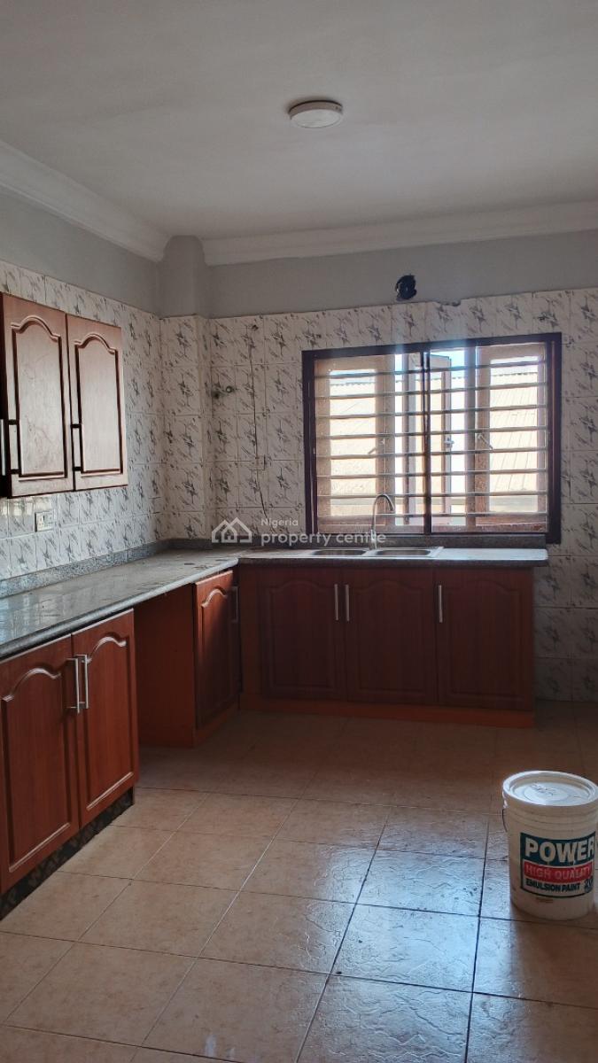 Luxury 3bedroom Flat with Bq, Durosimi Ettim Street, Lekki Phase 1, Lekki, Lagos, Flat / Apartment for Rent