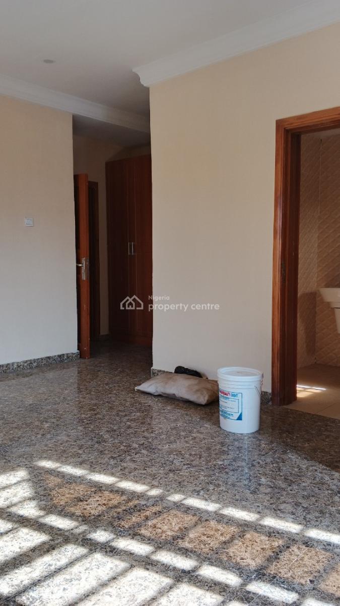 Luxury 3bedroom Flat with Bq, Durosimi Ettim Street, Lekki Phase 1, Lekki, Lagos, Flat / Apartment for Rent