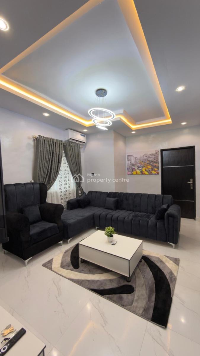 Beautiful 2 Bedroom Apartment, Ilupeju Yaba Lagos, Yaba, Lagos, Flat / Apartment Short Let