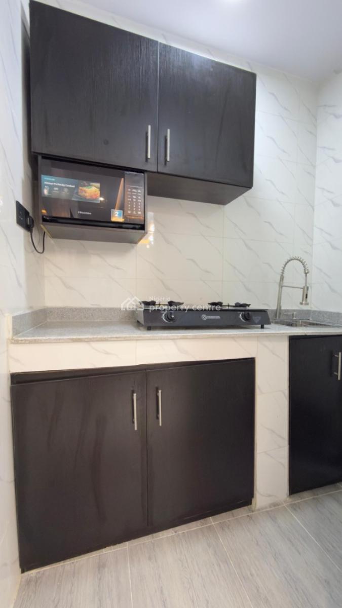 Beautiful 2 Bedroom Apartment, Ilupeju Yaba Lagos, Yaba, Lagos, Flat / Apartment Short Let