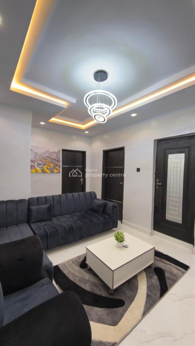 Beautiful 2 Bedroom Apartment, Ilupeju Yaba Lagos, Yaba, Lagos, Flat / Apartment Short Let