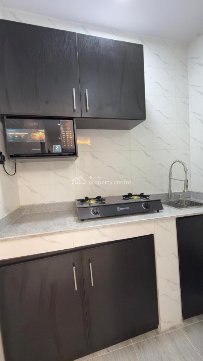 Beautiful 2 Bedroom Apartment, Ilupeju Yaba Lagos, Yaba, Lagos, Flat / Apartment Short Let
