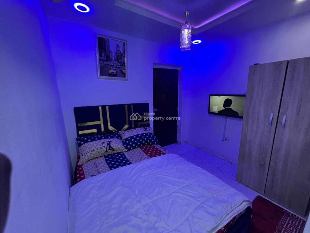 1 Bedroom Fully Serviced Apartments, Ogunlana Drive, Surulere, Lagos, Mini Flat (room and Parlour) Short Let
