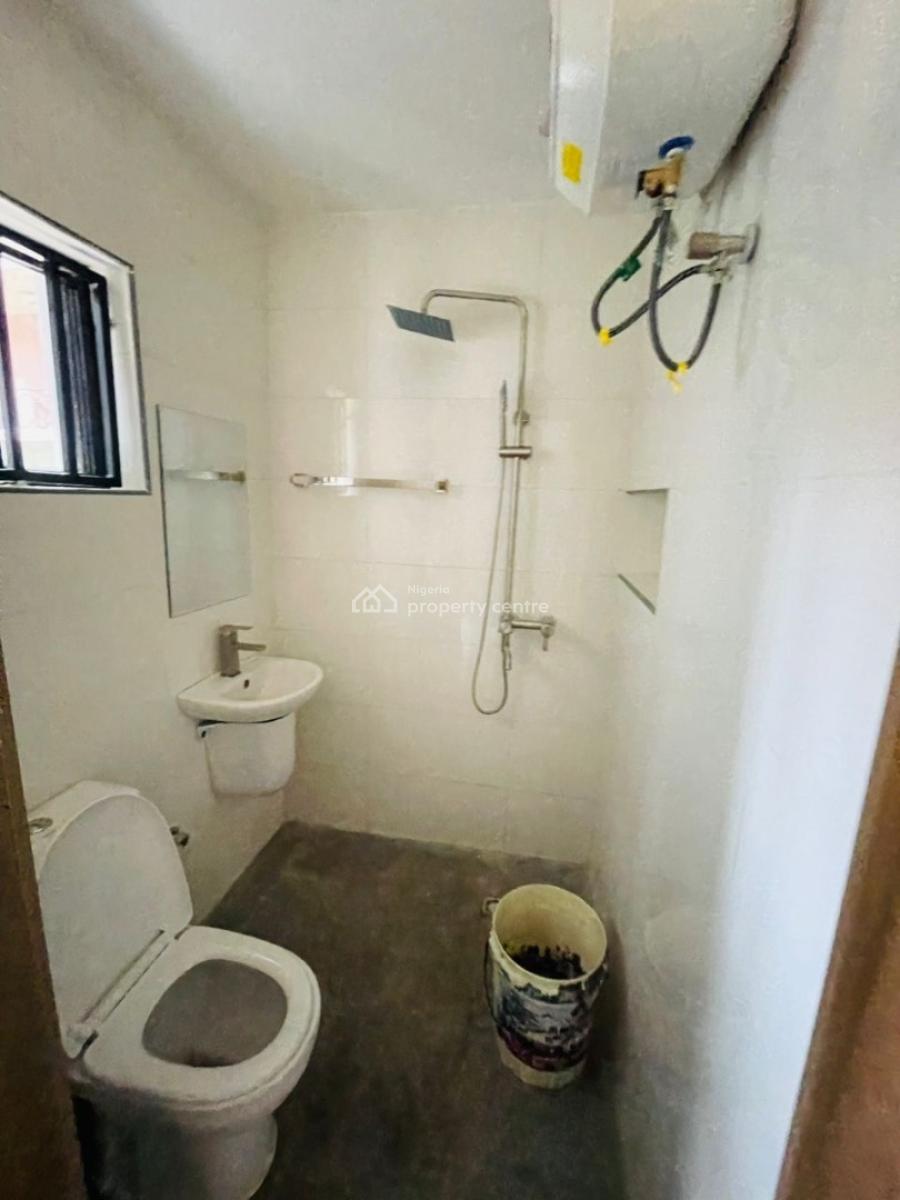 2 Bedroom Apartment, Ikota, Lekki, Lagos, Flat / Apartment for Rent