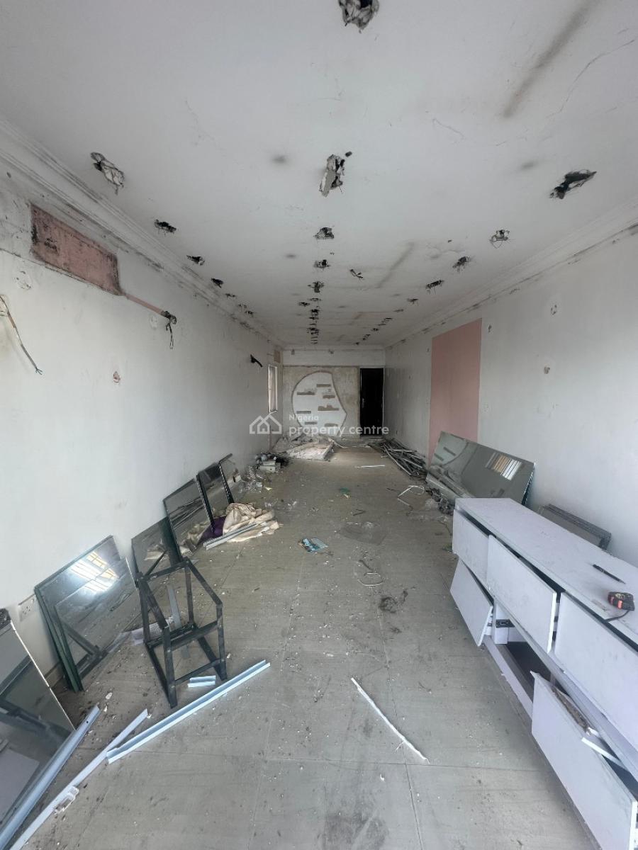 Spacious Shop, Osapa, Lekki, Lagos, Shop for Rent