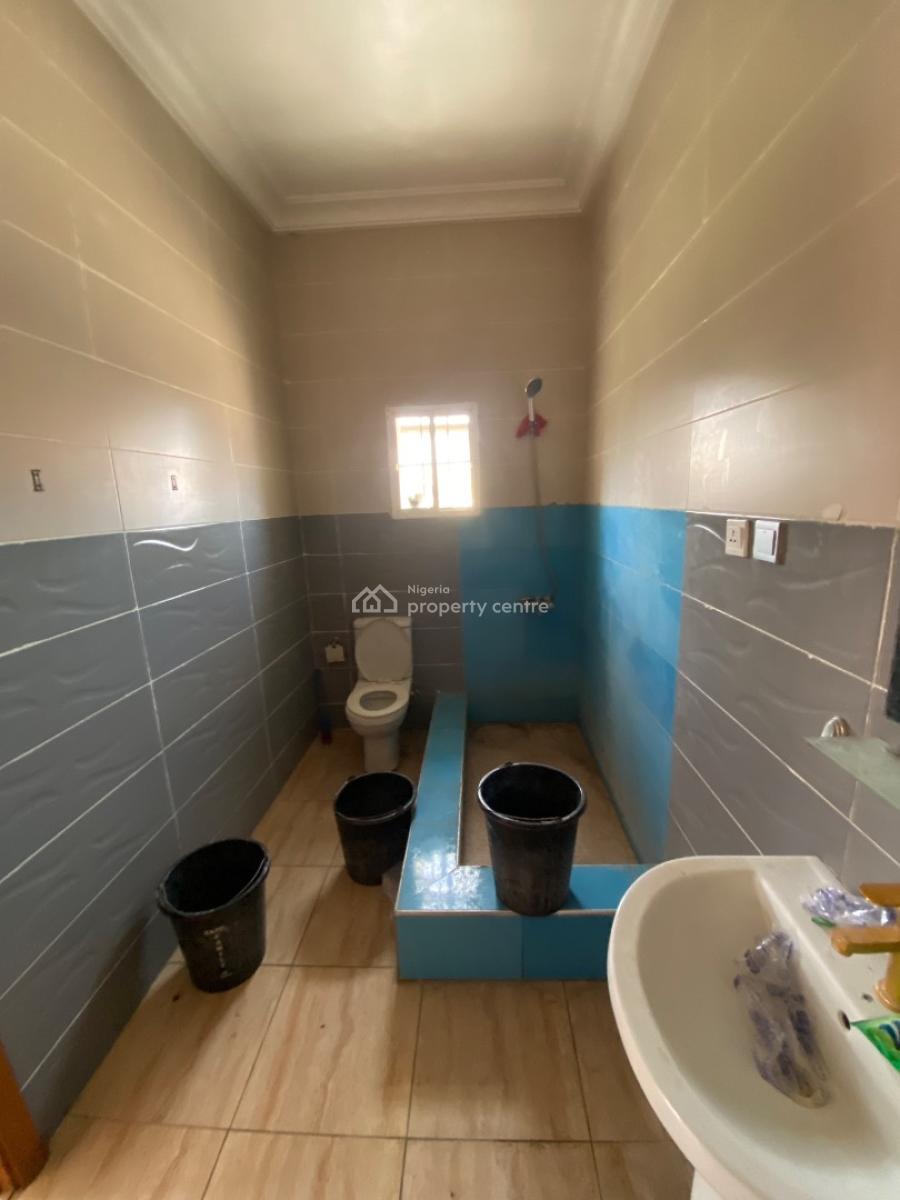 2 Bedroom Apartment, Ikota, Lekki, Lagos, Flat / Apartment for Rent