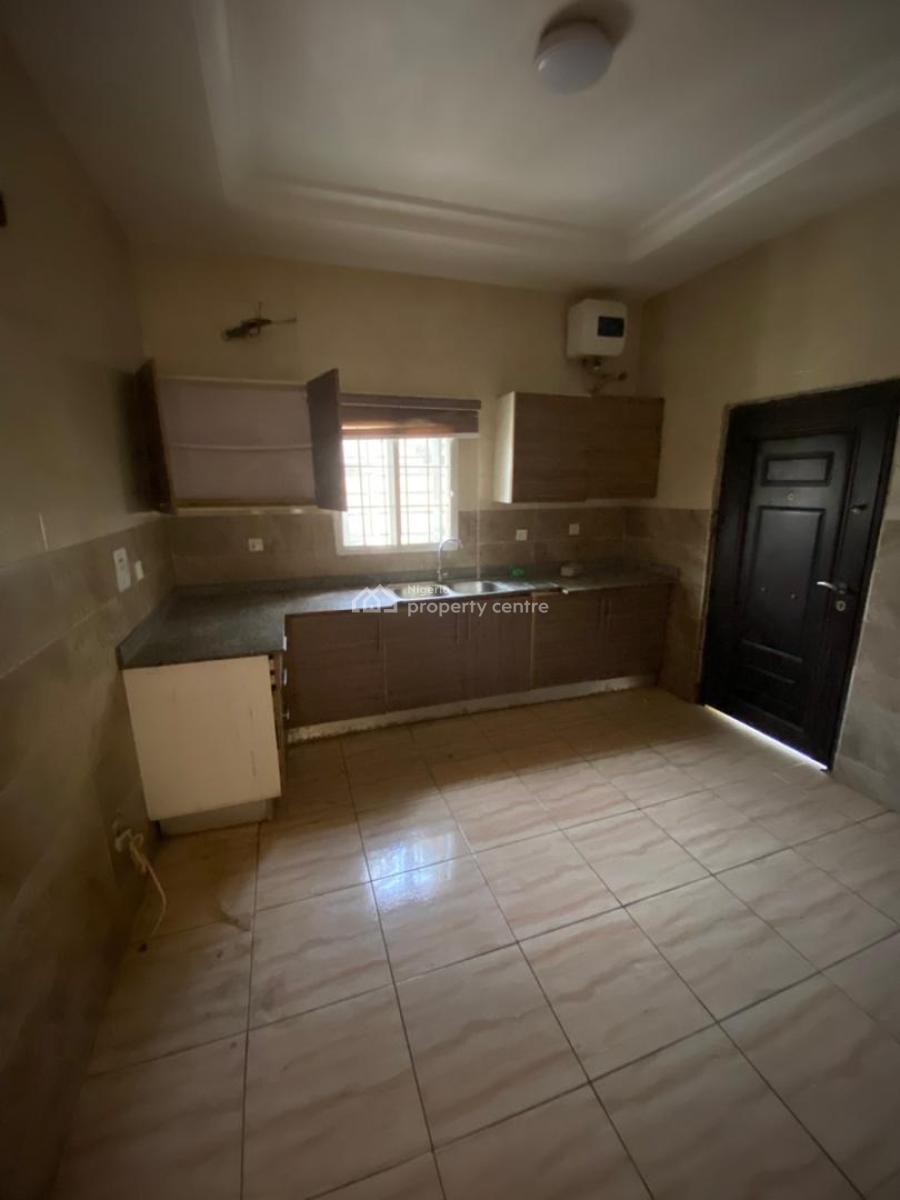 2 Bedroom Apartment, Ikota, Lekki, Lagos, Flat / Apartment for Rent