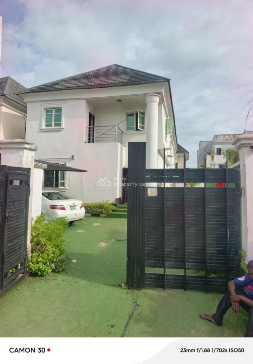 Luxury 6 Bedrooms Fully Detached Duplex with 2 Bq, Ideal for Hospital, Restaurant and Office,hotel, Lekki Phase 1, Lekki, Lagos, Commercial Property for Rent