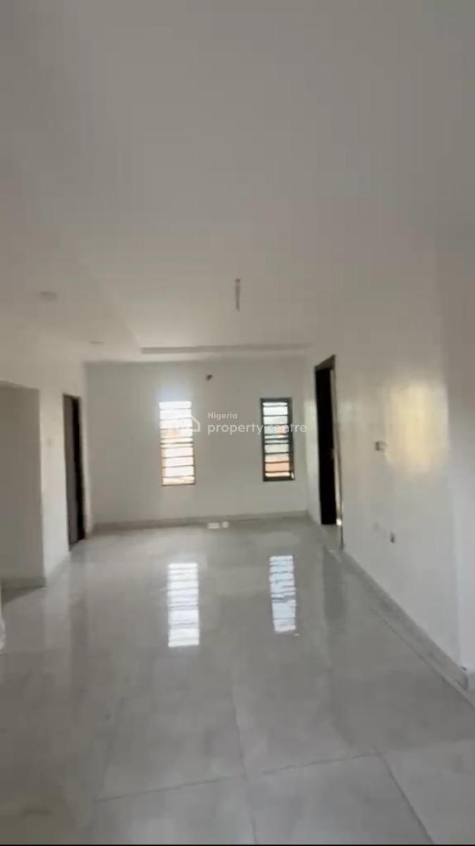 Lovely 2 Bedroom Flat, Ijesha, Surulere, Lagos, Flat / Apartment for Rent