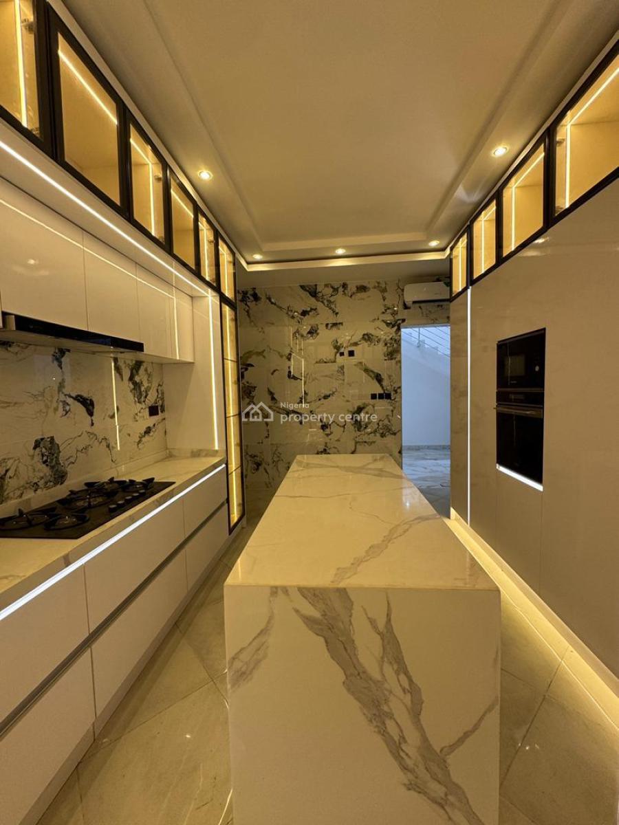 Fancy Spacious 6bedroom Fully Detached Duplex + Bq in a Secure Estate, Lekki Phase 1, Lekki, Lagos, Detached Duplex for Sale