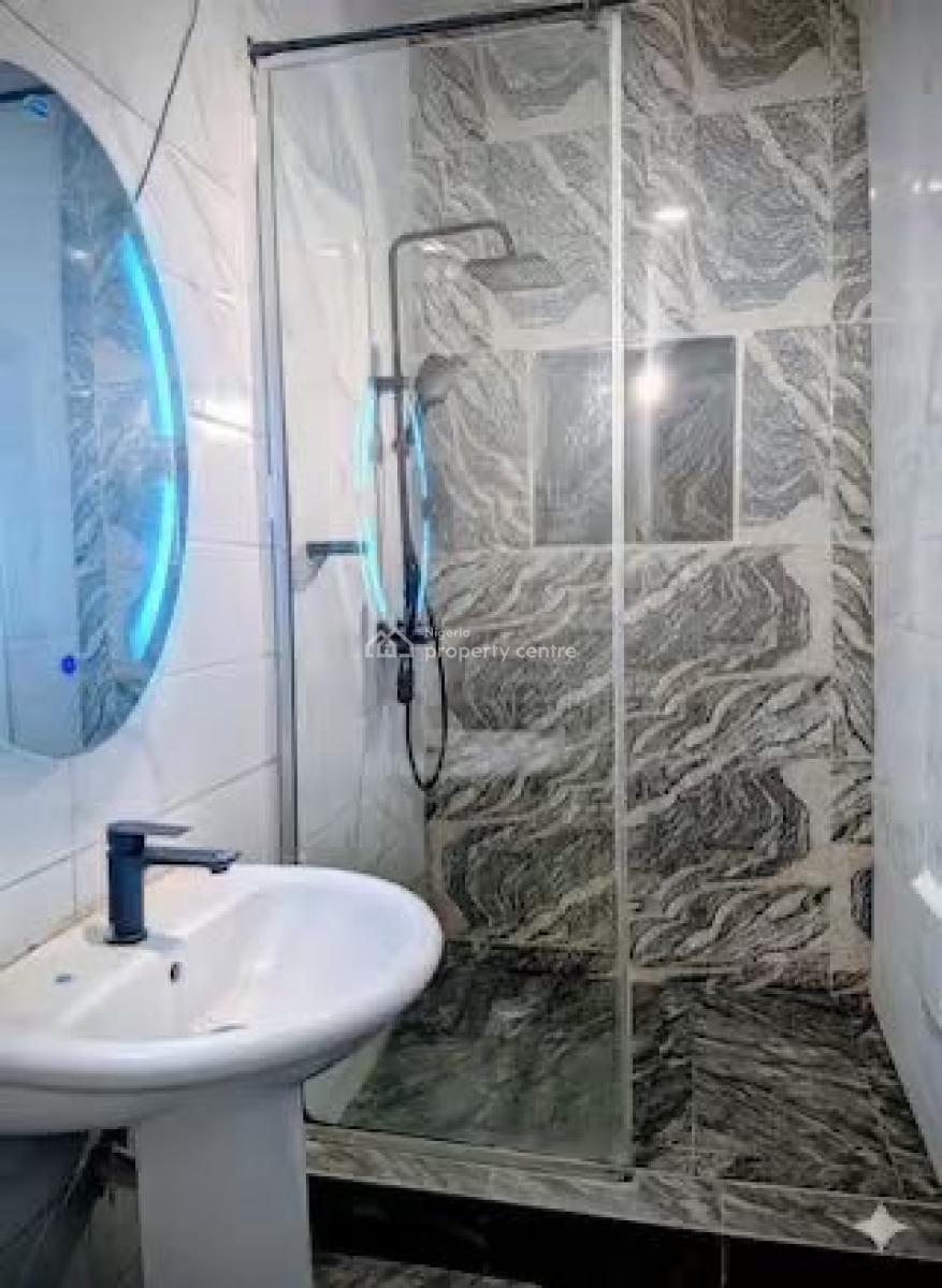 Furnished 2 Bedrooms Apartment, Lekki Phase 1, Lekki, Lagos, Flat / Apartment for Rent