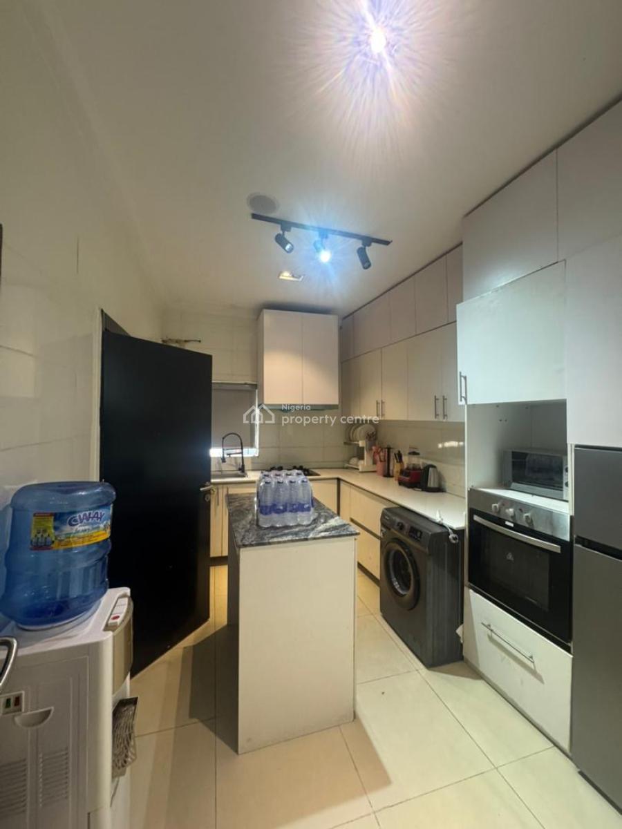 Furnished 2 Bedrooms Pent Floor, Lekki Phase 1, Lekki, Lagos, Flat / Apartment for Rent