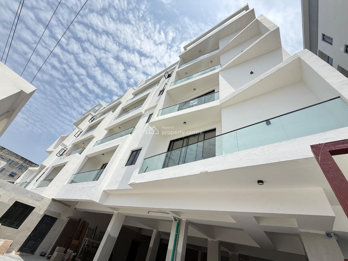 2 Bedroom Flat with Swimming Pool/gym/longe for Distress, Ikate By Lekki Phase 1, Ikate Elegushi, Lekki, Lagos, Block of Flats for Sale