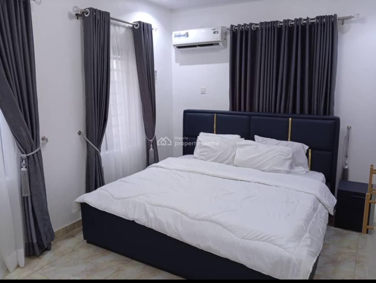 Fine 1 Bedroom Fully Serviced Apartments, Adeniyi Jones Road, Ikeja, Lagos, Flat / Apartment Short Let