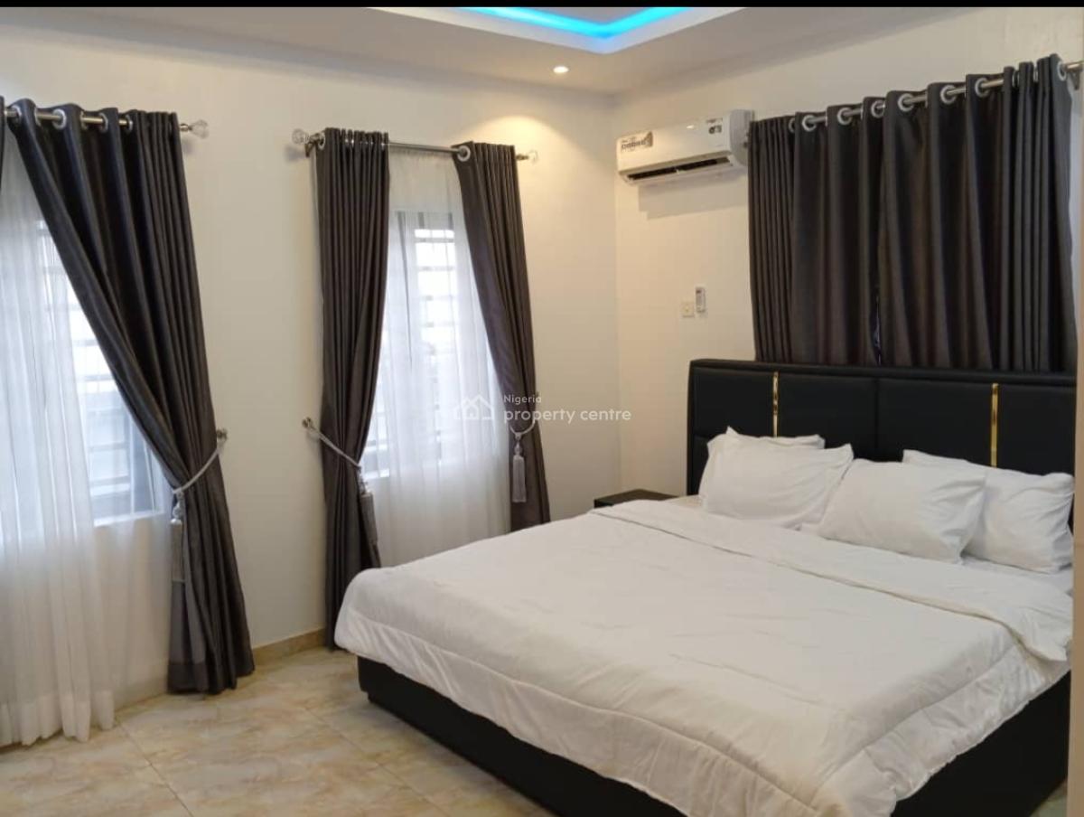 Fine 1 Bedroom Fully Serviced Apartments, Adeniyi Jones Road, Ikeja, Lagos, Flat / Apartment Short Let
