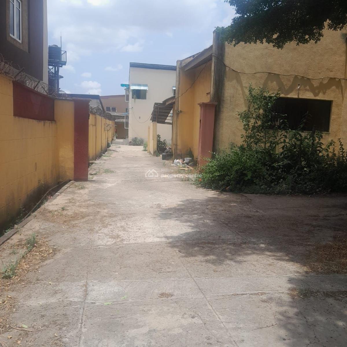 Solid Block of Flats Building in Perfect Area Ideal for Development, Ilupeju, Lagos, Residential Land for Sale