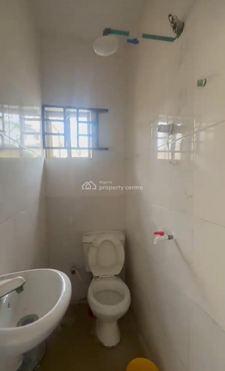 Spacious Room Selfcon Behind Skymall Sango Tedo { Video}, Farmville Estate Behind Skymall, Sangotedo, Ajah, Lagos, Self Contain (single Rooms) for Rent