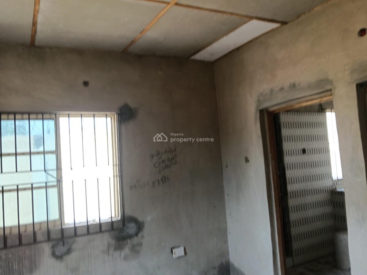 Spacious 1 Bedroom Mini, Igbe Lara,ginti,elepe, Ikorodu, Lagos, Mini Flat (room and Parlour) for Rent