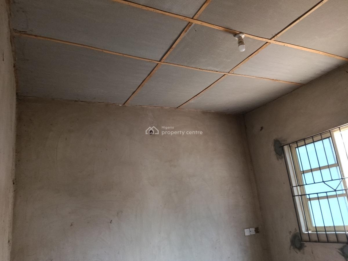 Spacious 1 Bedroom Mini, Igbe Lara,ginti,elepe, Ikorodu, Lagos, Mini Flat (room and Parlour) for Rent