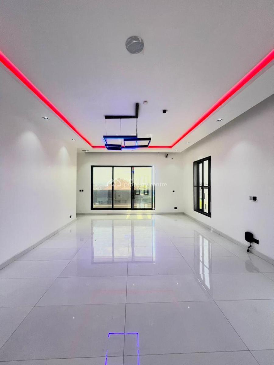 Gorgeous 6bedroom Duplex with 2bqs and a Pool, Osapa, Lekki, Lagos, Detached Duplex for Sale