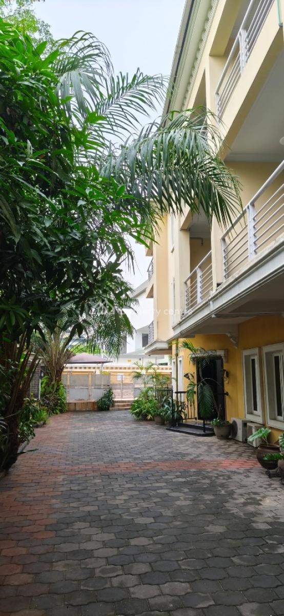 Spacious 4bedroom Fully Serviced Terrace Duplex with Bq, Pool, & Gym, Banana Island, Banana Island, Ikoyi, Lagos, Terraced Duplex for Rent